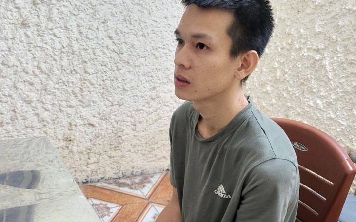 Lai lịch bất hảo của đối tượng dùng kéo đâm công an trọng thương