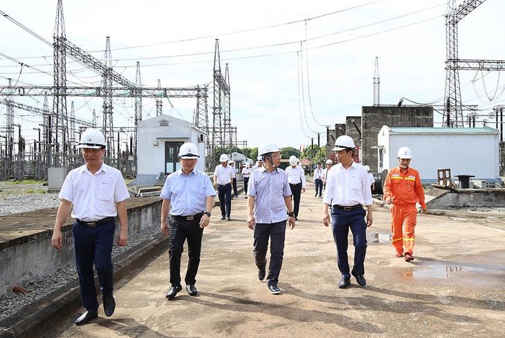 Giữ vững trục truyền tải 500kV Bắc – Nam để đảm bảo điện cho miền Bắc mùa nắng nóng- Ảnh 6.