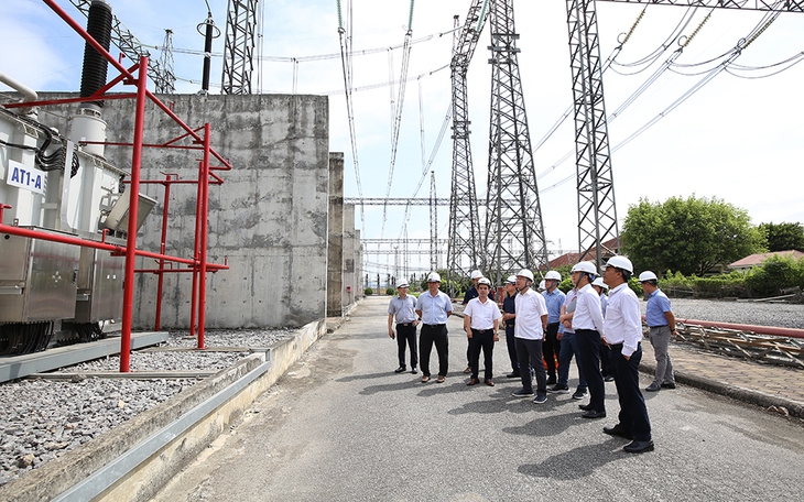 Giữ vững trục truyền tải 500kV Bắc – Nam để đảm bảo điện cho miền Bắc mùa nắng nóng- Ảnh 2.