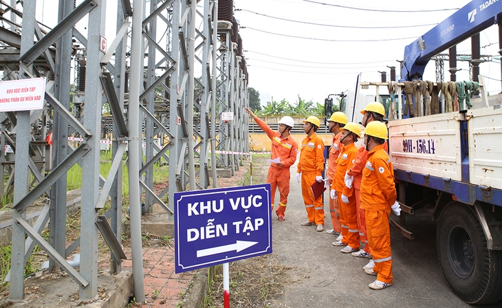 Phối hợp các lực lượng diễn tập ứng phó sự cố lưới điện truyền tải- Ảnh 8.