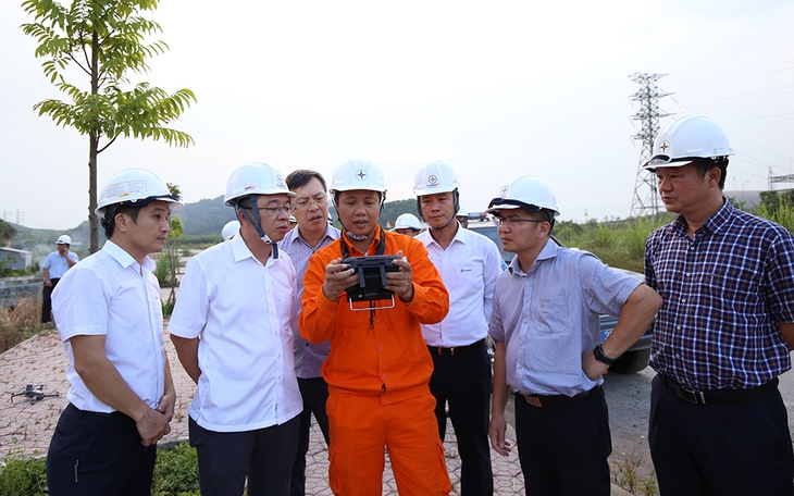 Giữ vững trục truyền tải 500kV Bắc – Nam để đảm bảo điện cho miền Bắc mùa nắng nóng- Ảnh 5.
