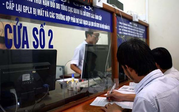 Người dân Hà Nội có thể đến những địa điểm nào để cấp đổi GPLX?