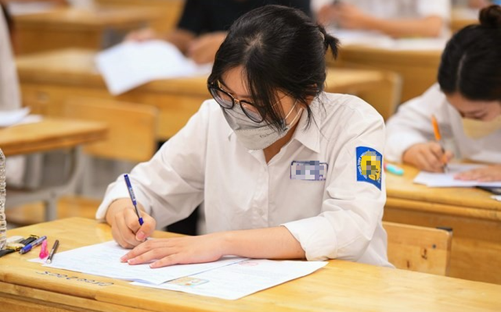 Đề thi tham khảo tốt nghiệp THPT 2025 lan truyền trên mạng: Bộ GD&ĐT nói gì?