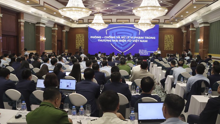 Hàng giả, hàng cấm đăng bán trên thương mại điện tử - Cách nào chống?- Ảnh 1. Hàng giả, hàng cấm đăng bán trên thương mại điện tử - Cách nào chống?- Ảnh 1.