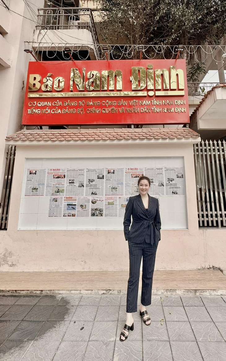 Hoa hậu không mặn mà Vbiz: Nguyễn Thị Huyền chọn công việc bình dị, sống kín tiếng- Ảnh 4. Hoa hậu không mặn mà Vbiz: Nguyễn Thị Huyền chọn công việc bình dị, sống kín tiếng- Ảnh 4.