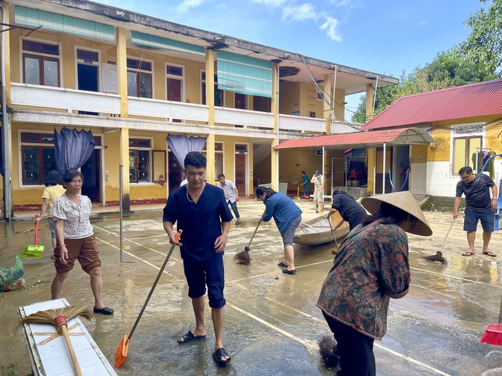 Không để mưa lũ làm ảnh hưởng hoạt động khám chữa bệnh- Ảnh 5.