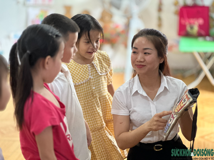 Chuyện những người 'gieo chữ' nơi 'rừng thiêng nước độc'- Ảnh 6.