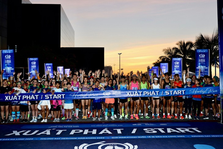 Gần 1.000 VĐV nước ngoài tham gia Giải Marathon Quốc tế Di sản Hạ Long- Ảnh 1.