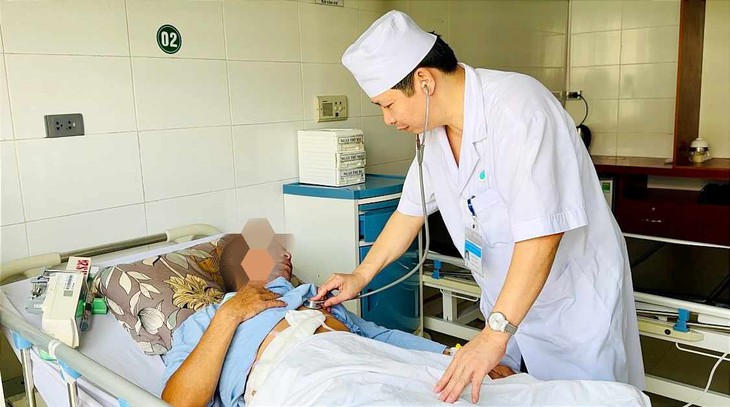 Làm chủ kỹ thuật cắt gan kiểm soát cuống Glisson theo Takasaki - Ảnh 2. Làm chủ kỹ thuật cắt gan kiểm soát cuống Glisson theo Takasaki - Ảnh 2.