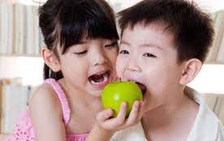Sâu răng ở trẻ, ăn gì để tốt cho răng?