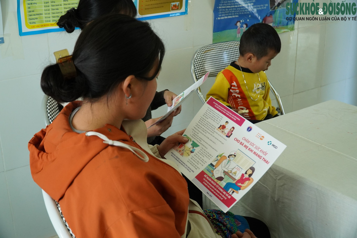 Khám, tư vấn sức khỏe sinh sản miễn phí cho phụ nữ dân tộc thiểu số tỉnh Lai Châu- Ảnh 4. Khám, tư vấn sức khỏe sinh sản miễn phí cho phụ nữ dân tộc thiểu số tỉnh Lai Châu- Ảnh 4.