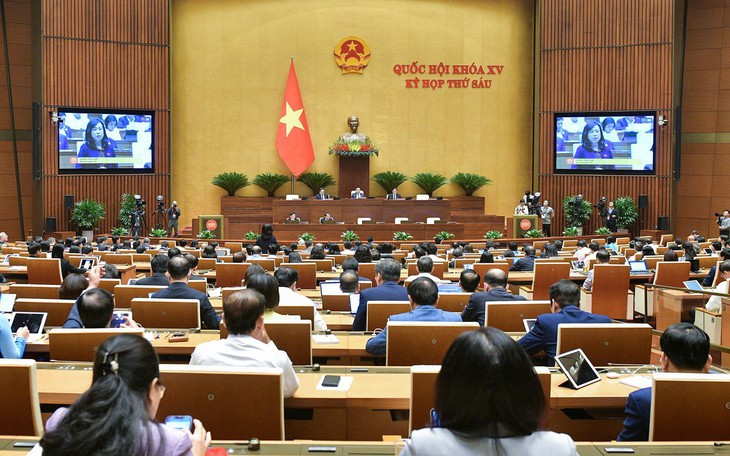 Bộ trưởng Đào Hồng Lan trả lời về vay, mượn vật tư y tế phục vụ chống dịch