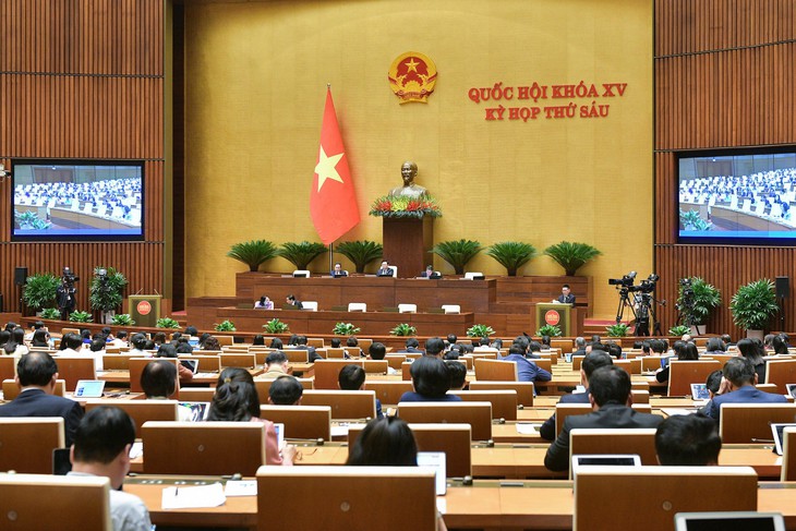 Giảm 2% thuế VAT 6 tháng 2024 giúp người dân giảm chi phí sinh hoạt- Ảnh 2.