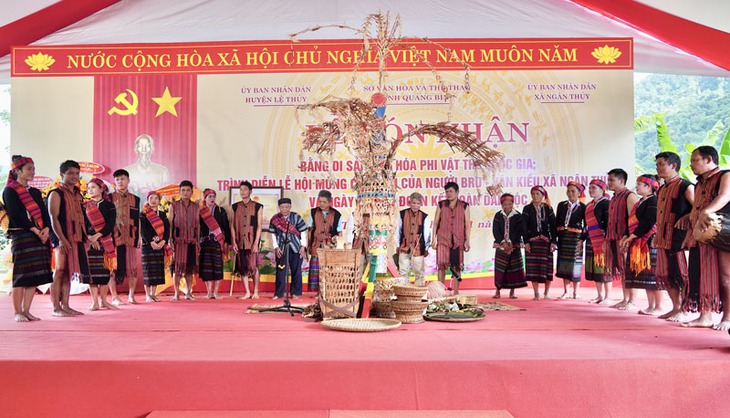 Bảo tồn, phát huy lễ hội của đồng bào Bru - Vân Kiều gắn với khai thác du lịch- Ảnh 4.