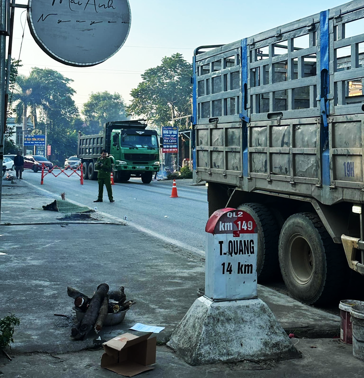 Chui xuống gầm sửa xe, người đàn ông tử vong thương tâm do xe bất ngờ lăn bánh- Ảnh 2.
