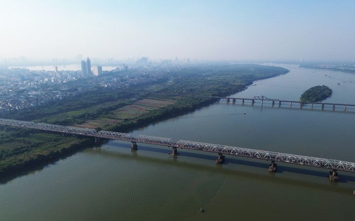 Toàn cảnh khu vực bãi giữa sông Hồng được đề xuất xây dựng công viên