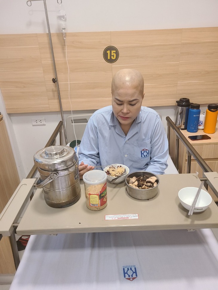 Triết lý "kiềng 3 chân" của nữ ứng viên TÔI KHỎE ĐẸP HƠN mắc ung thư giai đoạn 4- Ảnh 2.