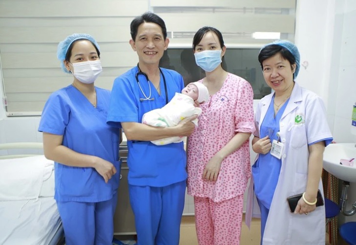 Sự sống kỳ diệu của các bé sinh non, có tuổi thai và cân nặng nhỏ nhất Việt Nam- Ảnh 1. Sự sống kỳ diệu của các bé sinh non, có tuổi thai và cân nặng nhỏ nhất Việt Nam- Ảnh 1.