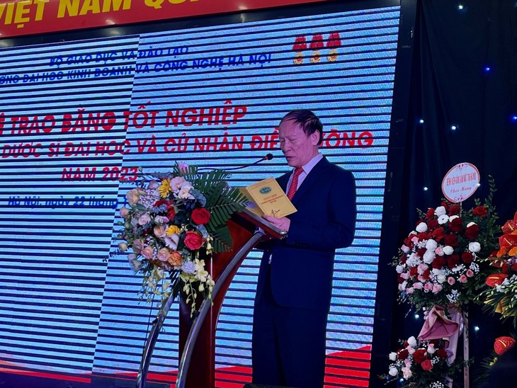 Đại học Kinh doanh và Công nghệ Hà Nội trao Bằng tốt nghiệp bác sĩ Y khoa, dược sĩ đại học và cử nhân điều dưỡng- Ảnh 1.