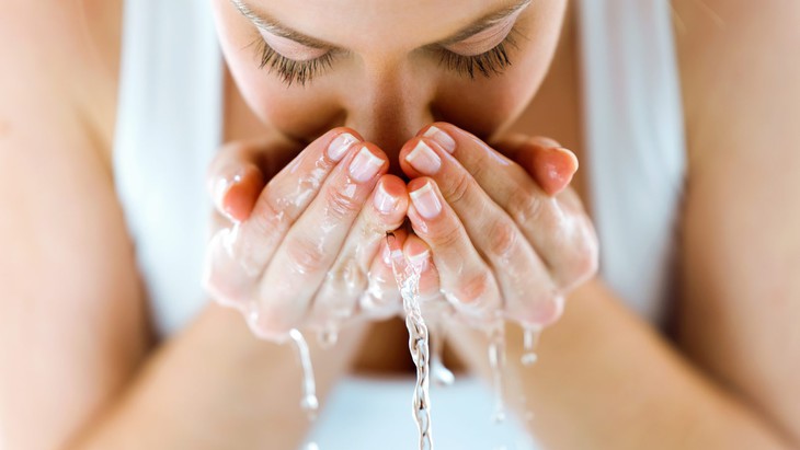 Tuổi 40 cần lưu ý gì trong chăm sóc da?- Ảnh 1.