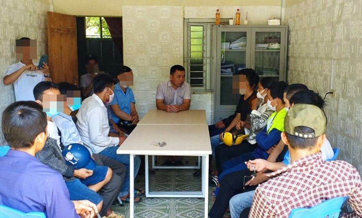 Theo chân nhóm đồng đẳng băng rừng, vượt suối giúp người nhiễm HIV ở vùng biên- Ảnh 4.
