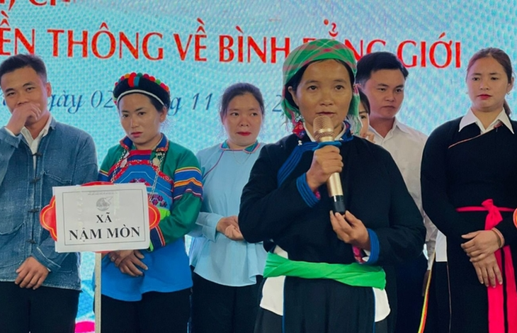Phụ nữ vùng cao Bắc Hà giao lưu trao đổi kinh nghiệm truyền thông về bình đẳng giới- Ảnh 1.