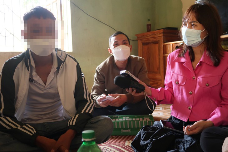 Theo chân nhóm đồng đẳng băng rừng, vượt suối giúp người nhiễm HIV ở vùng biên- Ảnh 12.