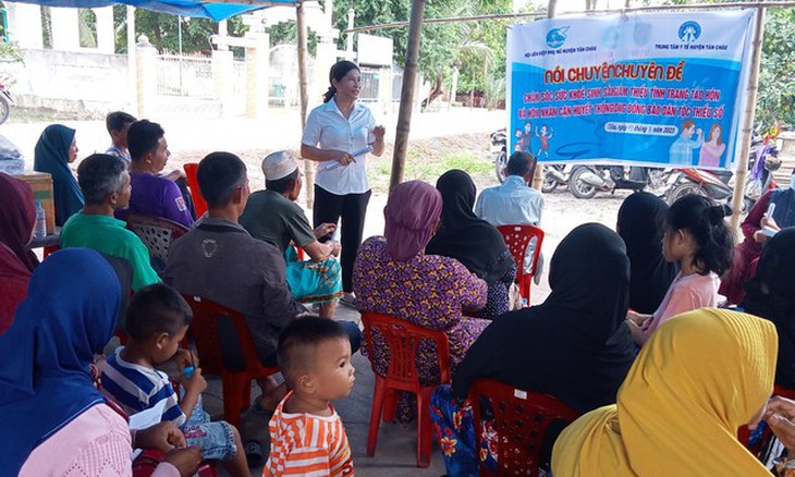 Tây Ninh tích cực tuyên truyền giảm thiểu tảo hôn và hôn nhân cận huyết thống- Ảnh 1. Tây Ninh tích cực tuyên truyền giảm thiểu tảo hôn và hôn nhân cận huyết thống- Ảnh 1.