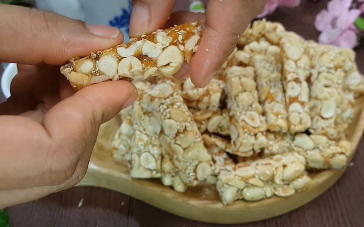 Bánh kẹo truyền thống tự làm 'hot' dịp cuối năm có đảm bảo an toàn thực phẩm?