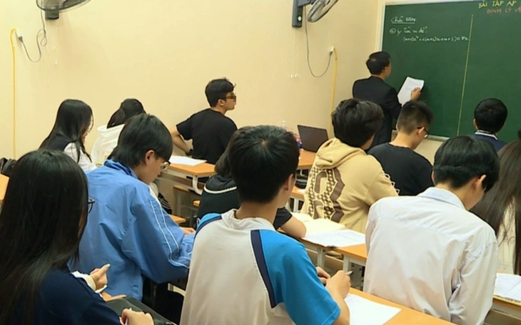 Đưa dạy thêm vào ngành nghề kinh doanh có điều kiện tác động thế nào đến giáo viên?
