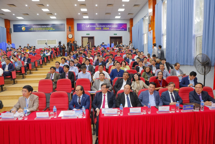 Tiến bộ vượt bậc trong điều trị bệnh lý hậu môn trực tràng- Ảnh 3. Tiến bộ vượt bậc trong điều trị bệnh lý hậu môn trực tràng- Ảnh 3.