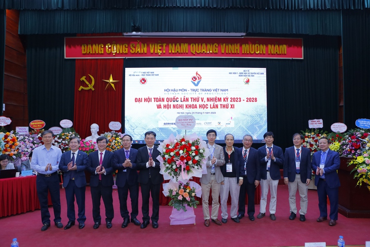 Tiến bộ vượt bậc trong điều trị bệnh lý hậu môn trực tràng- Ảnh 8. Tiến bộ vượt bậc trong điều trị bệnh lý hậu môn trực tràng- Ảnh 8.