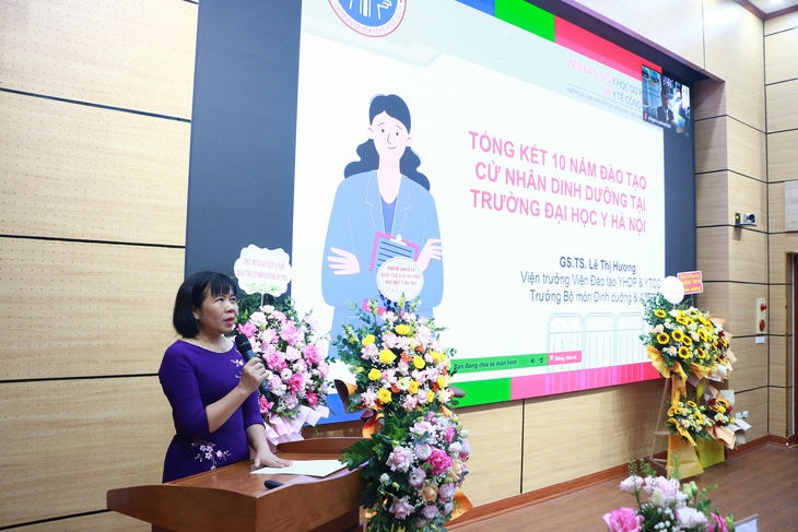 10 năm đào tạo cử nhân Dinh dưỡng: Cần tiếp tục phát huy đào tạo nguồn nhân lực chuyên sâu về dinh dưỡng- Ảnh 2. 10 năm đào tạo cử nhân Dinh dưỡng: Cần tiếp tục phát huy đào tạo nguồn nhân lực chuyên sâu về dinh dưỡng- Ảnh 2.