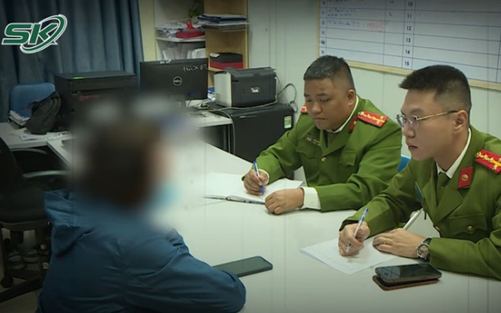 Vạch mặt nhóm giả thanh tra y tế bán thực phẩm chữa xương khớp, lừa đảo người già
