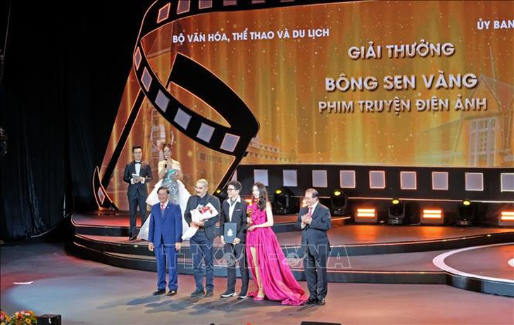 Liên hoan phim Việt Nam lần thứ XXIII: 'Tro tàn rực rỡ' đoạt giải Bông sen Vàng- Ảnh 1.