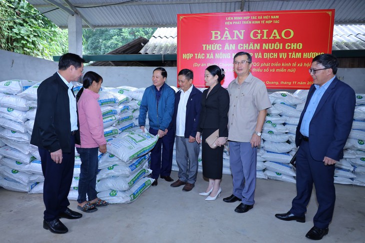 Na Hang xây dựng mô hình HTX ứng dụng khoa học công nghệ- Ảnh 1.