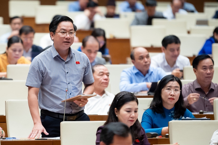 ĐBQH băn khoăn trước đề xuất khám, chữa bệnh y học gia đình, cấp cứu ngoại viện được hưởng BHYT- Ảnh 1. ĐBQH băn khoăn trước đề xuất khám, chữa bệnh y học gia đình, cấp cứu ngoại viện được hưởng BHYT- Ảnh 1.