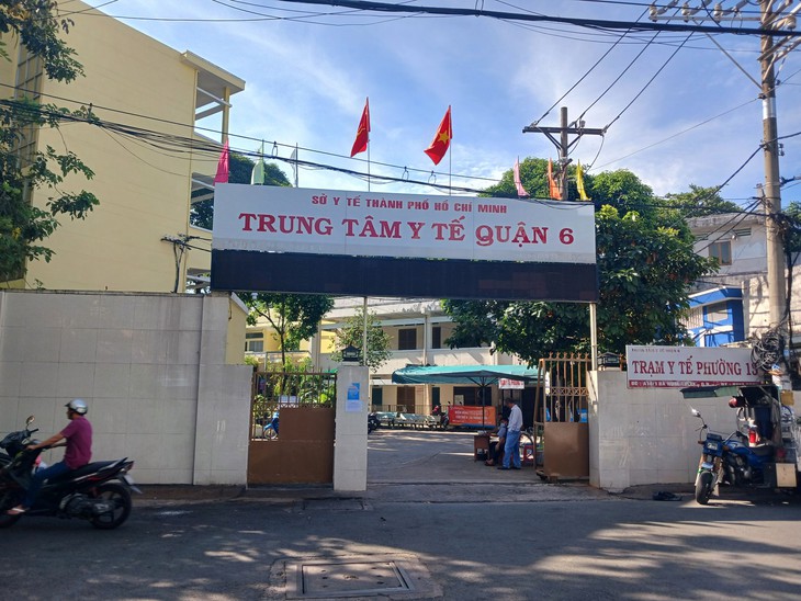 Sở Y tế TPHCM lên tiếng vụ điều dưỡng khám sức khoẻ học sinh thay cho bác sĩ- Ảnh 1.