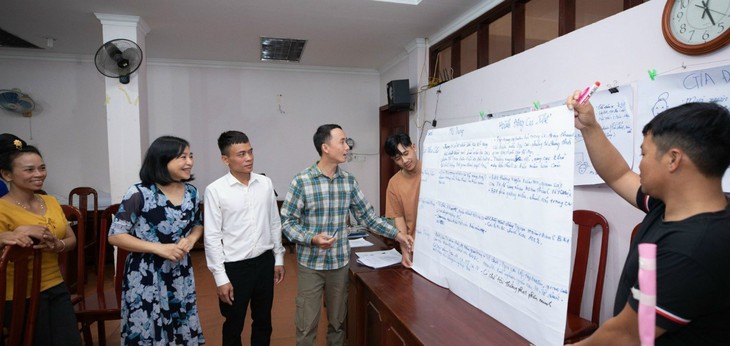 Kinh nghiệm quốc tế trong thực hiện hợp đồng xã hội phòng, chống HIV/AIDS và áp dụng tại Việt Nam- Ảnh 1. Kinh nghiệm quốc tế trong thực hiện hợp đồng xã hội phòng, chống HIV/AIDS và áp dụng tại Việt Nam- Ảnh 1.