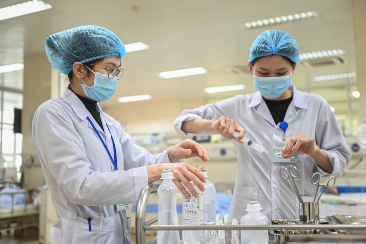 Bảo đảm đáp ứng đủ thuốc, vật tư tiêu hao, hóa chất, sinh phẩm, vật tư, trang thiết bị phù hợp khi Covid -19 sang nhóm B- Ảnh 1.