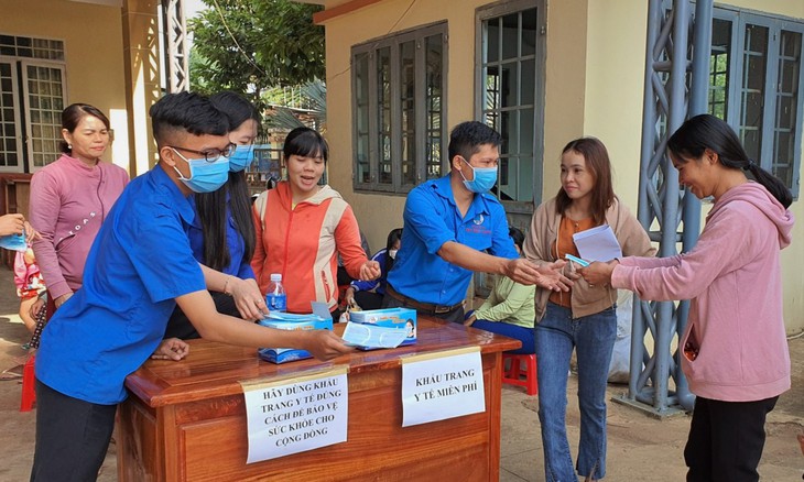 Bộ Y tế 'nhắn nhủ' gì đến các địa phương khi Covid -19 chuyển sang nhóm B?- Ảnh 1. Bộ Y tế 'nhắn nhủ' gì đến các địa phương khi Covid -19 chuyển sang nhóm B?- Ảnh 1.