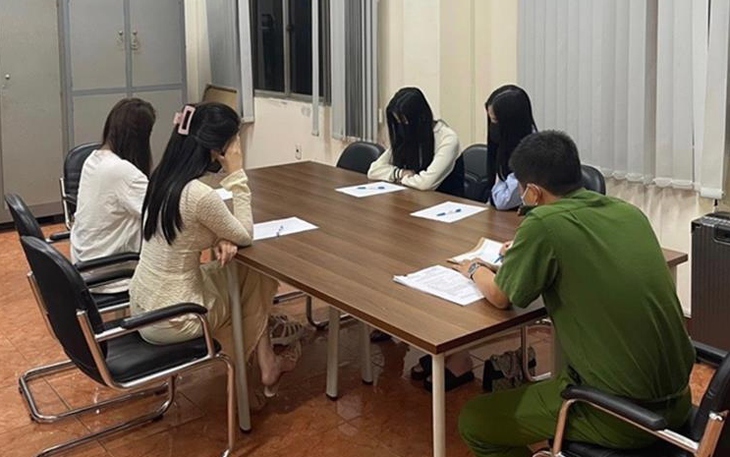 Phá đường dây mại dâm có nhiều người mẫu, hoa khôi, TikToker nổi tiếng