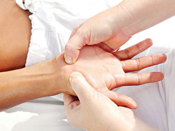 Ai không nên xoa bóp bấm huyệt?- Ảnh 2.