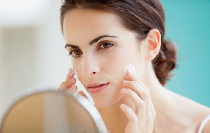 5 sai lầm khi chăm sóc da mặt khiến bạn nhanh già- Ảnh 1.