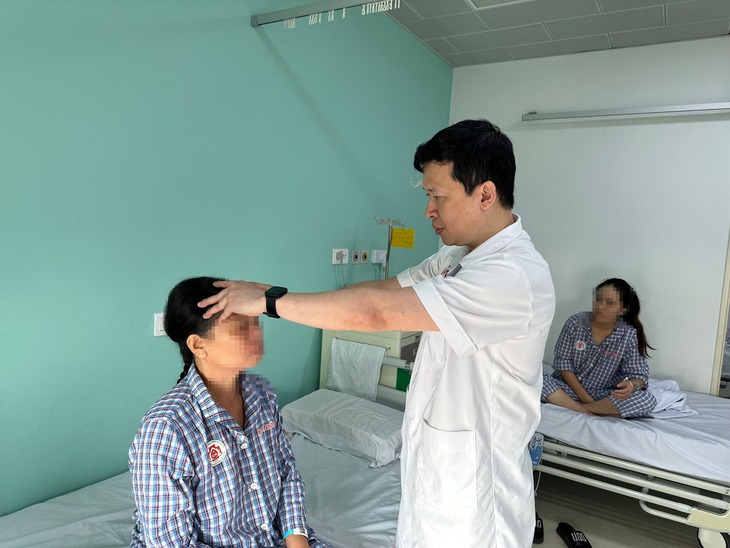 Phẫu thuật thành công 'hòn bi' nấm trong xoang bướm- Ảnh 3.
