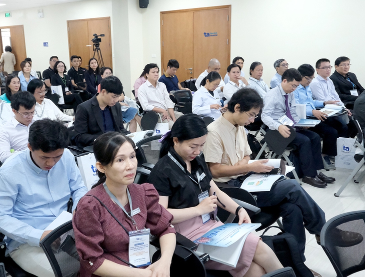Tiến bộ trong điều trị u dưới biểu mô đường tiêu hóa và co thắt tâm vị - Ảnh 3.