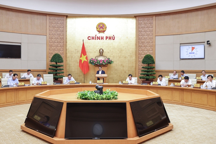 Thủ tướng: Quyết tâm cao, nỗ lực lớn hoàn thành niệm vụ, chỉ tiêu 2023, tạo đà thuận lợi cho 2024 - Ảnh 1.