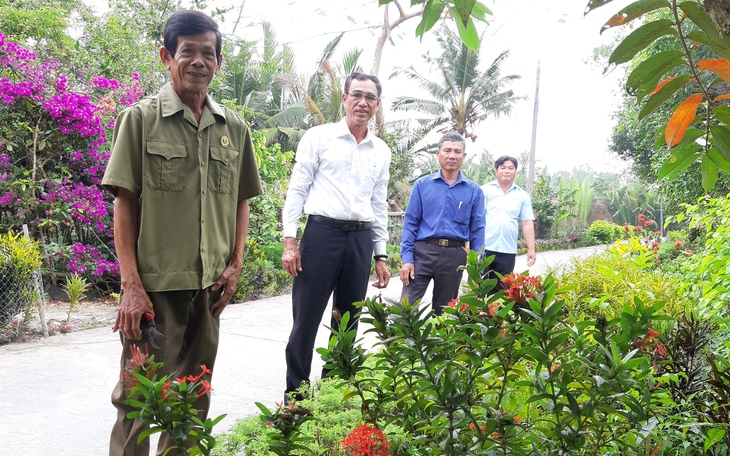 Lan tỏa vai trò của người có uy tín trong vùng đồng bào dân tộc thiểu số