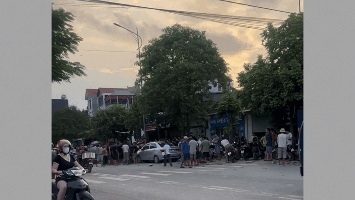 Tài xế 'có cồn' gây tai nạn liên hoàn khiến nhiều người thương vong bị tạm giữ - Ảnh 3. Tài xế 'có cồn' gây tai nạn liên hoàn khiến nhiều người thương vong bị tạm giữ - Ảnh 3.