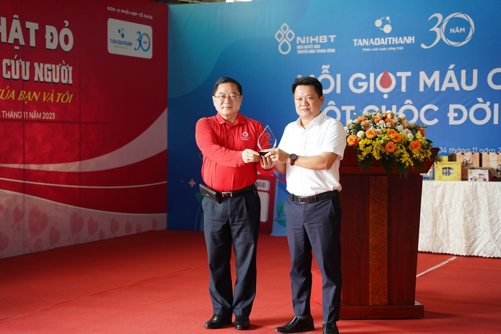 Tân Á Đại Thành tiên phong mở màn chiến dịch "Chủ nhật đỏ" lần thứ 16 - năm 2024 - Ảnh 2.